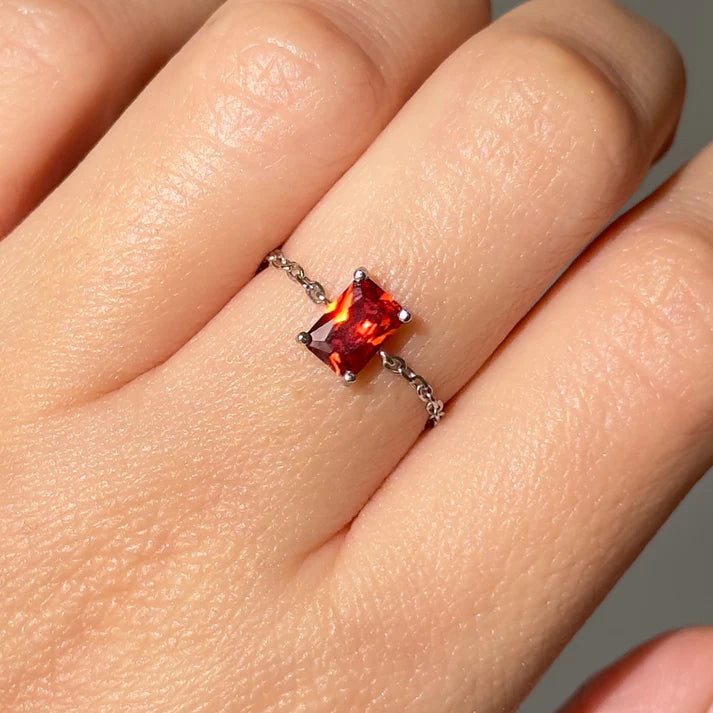 Light Garnet – Anello Self Love con Pietra Granato Chiaro