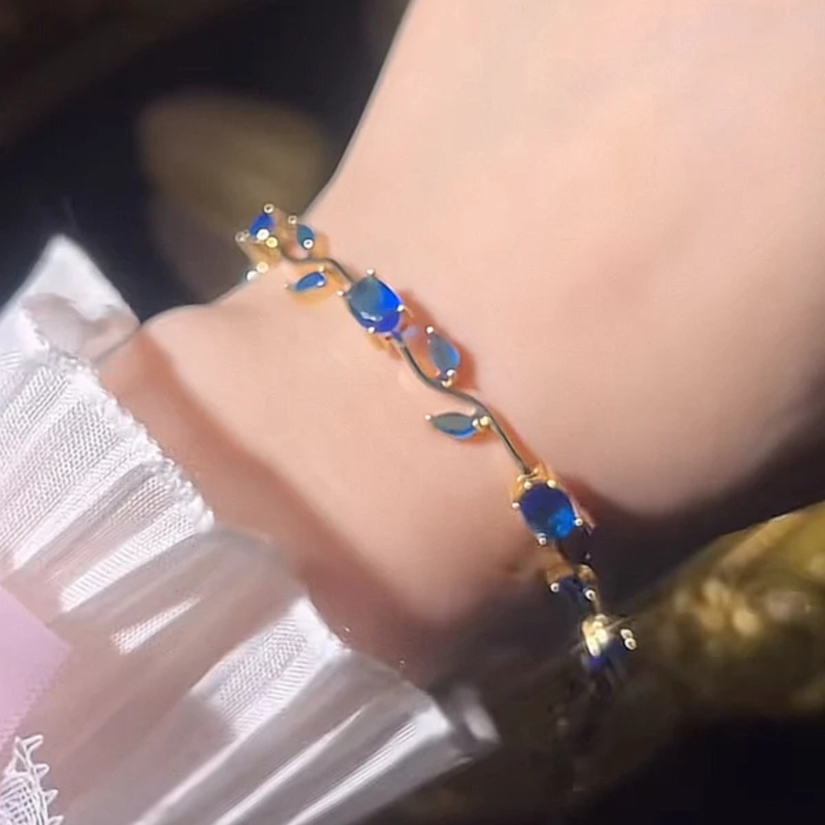 Blue Tulip Bracelet – Bracciale Tulipani Azzurri