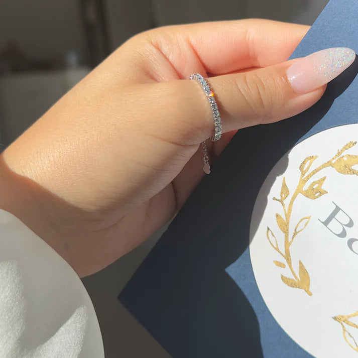 Eternity Ring – Anello Regolabile con Zirconi Brillanti