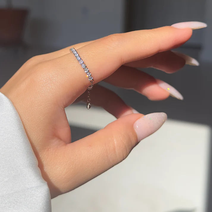Eternity Ring – Anello Regolabile con Zirconi Brillanti